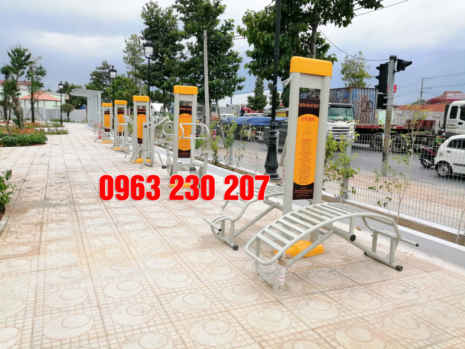 Dụng cụ tập thể dục ở công viên mang lại lợi ích vượt trội gì?