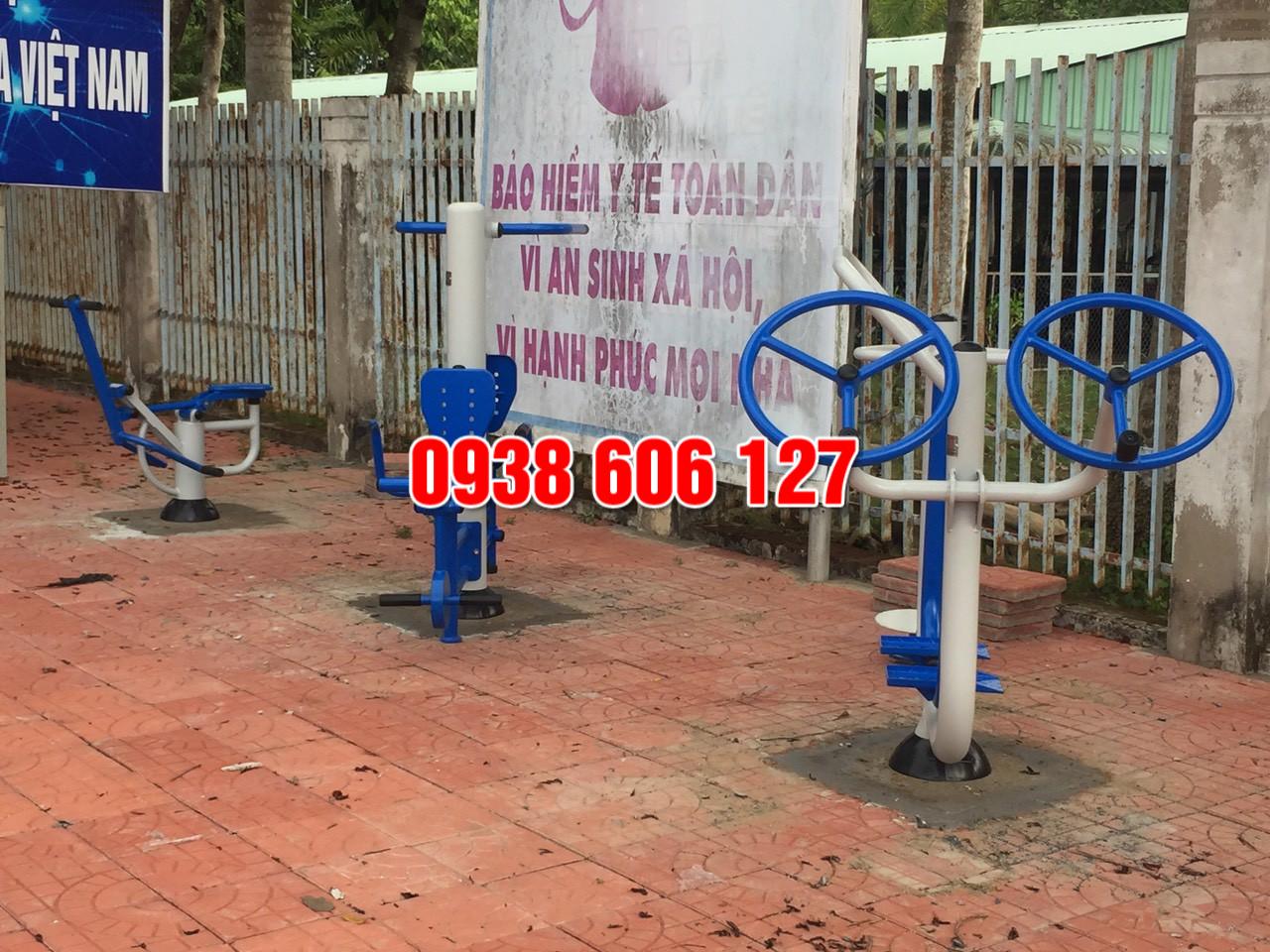 Nên mua dụng cụ thể thao ngoài trời ở đâu?